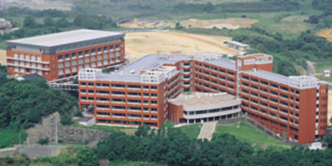 里紗 大学 尾崎